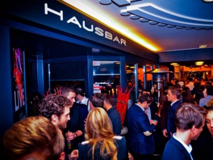 照片:  Hausbar